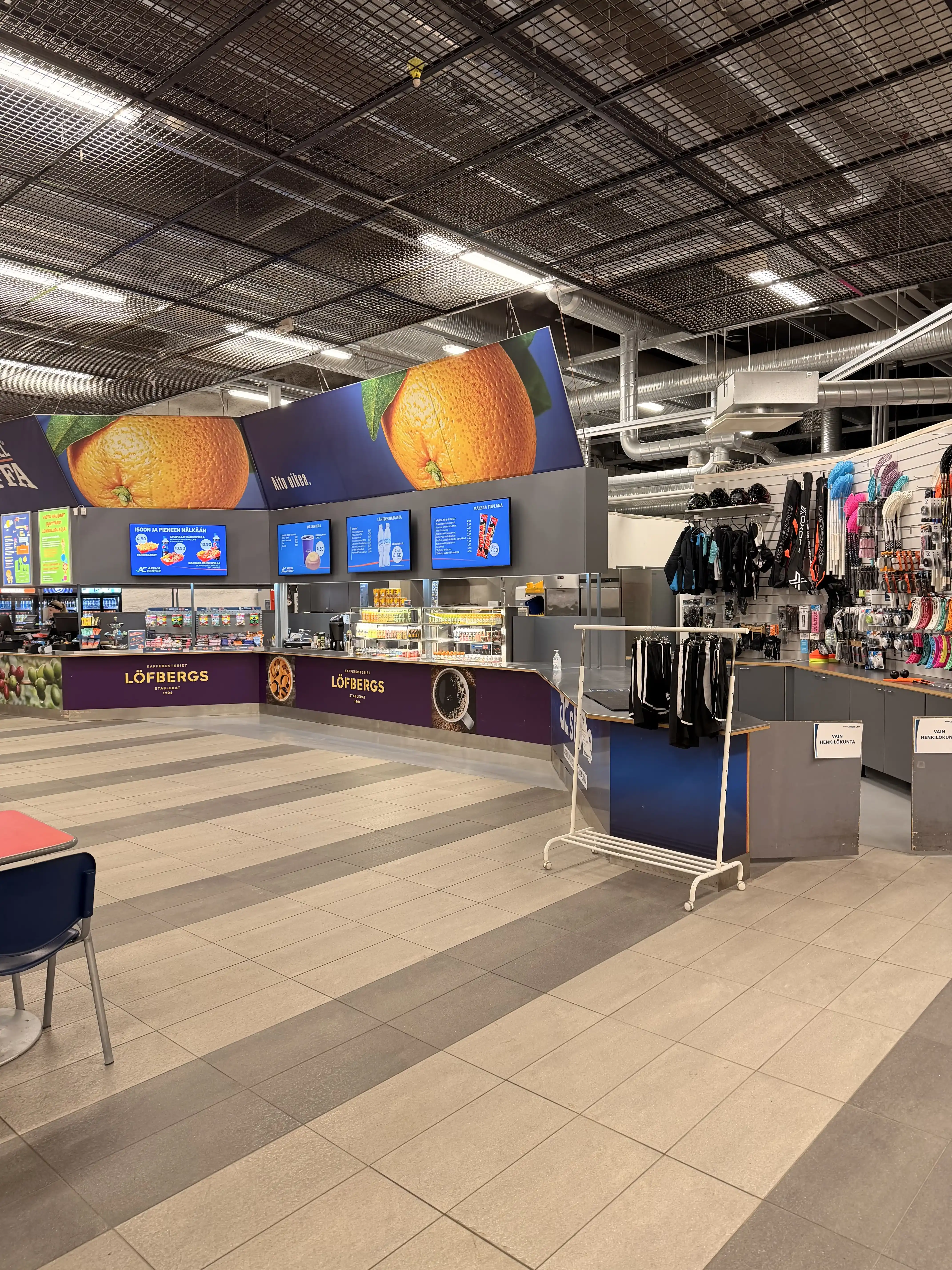 Snack bar in an underground dual-use facility